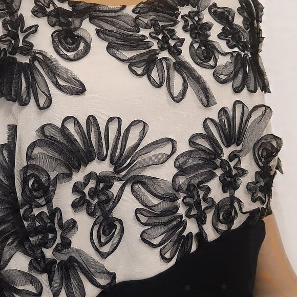 Connected Apparel Women's Size 16 Black & White Ruched Sheath Dress - Picture 3 of 3